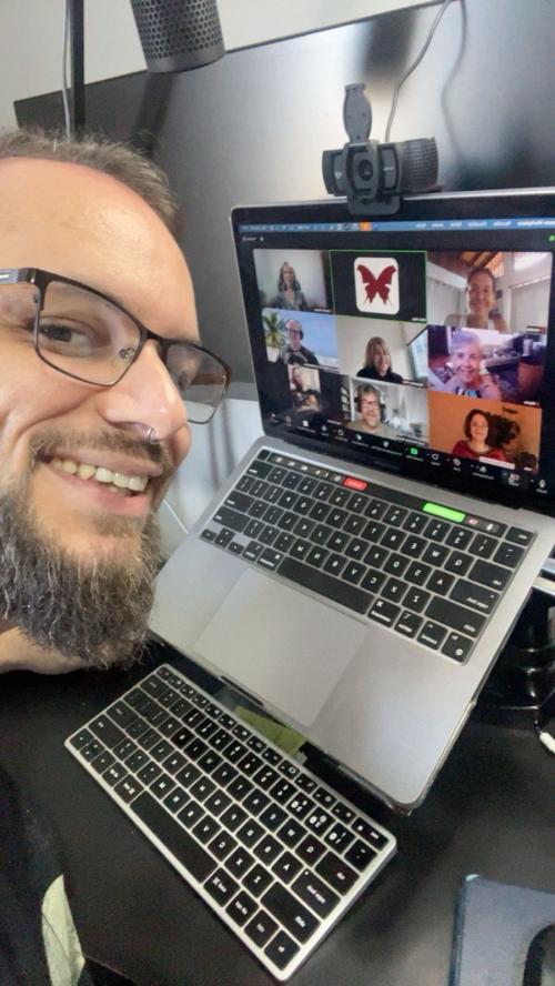 Grupos Avançados de Leitura e Escrita Criativa Online